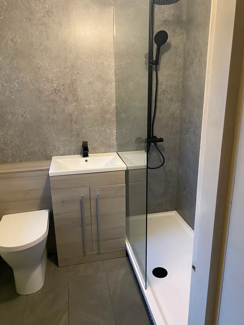 Compact ensuite in Aspull, finished